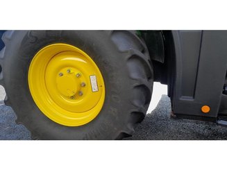 Self-propelled forage harvester John Deere 9700 - 8