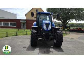 Farm tractor New Holland T7200 - 1