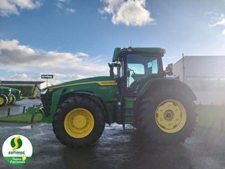 Farm tractor John Deere 8R410 - 1