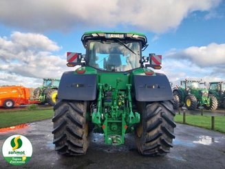 Farm tractor John Deere 8R410 - 2