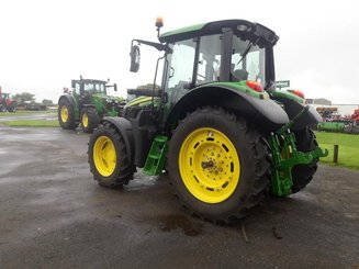 Farm tractor John Deere 6100M - 2