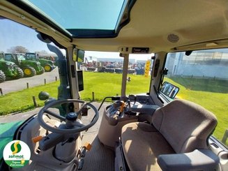 Farm tractor John Deere 6110M - 7