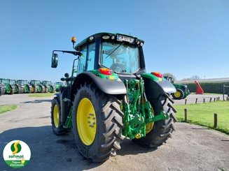 Farm tractor John Deere 6110M - 3