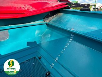 Fertiliser spreader Sky DX30+ - 7