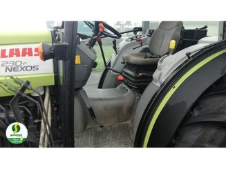 Farm tractor Claas MEXOS230F - 9