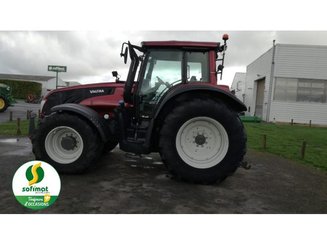 Farm tractor Valtra T163 - 4