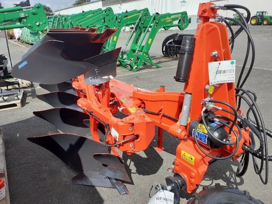 Plough Kuhn VM123 - 1