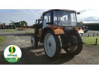 Farm tractor Renault CERES340 - 3