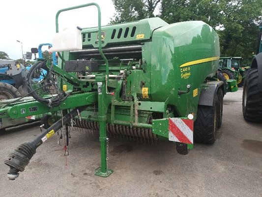 Baler wrapper combination John Deere C441R - 1