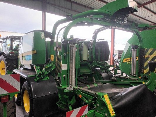 Baler wrapper combination John Deere C441R - 1