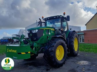 Farm tractor John Deere 6R215 - 1