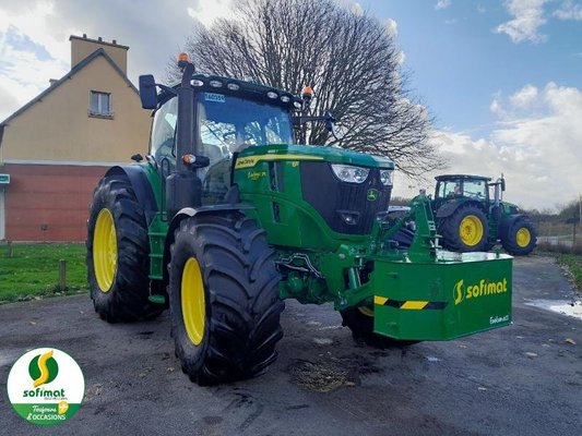 Farm tractor John Deere 6R215 - 1