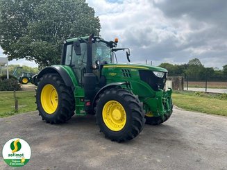 Farm tractor John Deere 6155M - 2