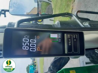 Farm tractor John Deere 6120M - 10