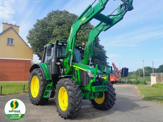 Farm tractor John Deere 6120M - 1