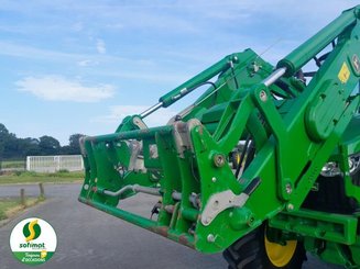 Farm tractor John Deere 6120M - 4