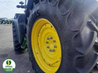 Farm tractor John Deere 6120M - 6