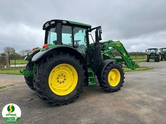 Farm tractor John Deere 6120M - 2