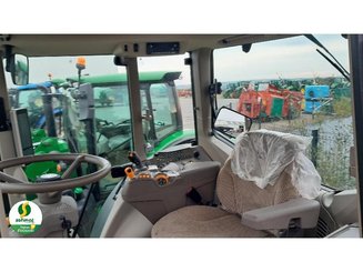 Farm tractor John Deere 6195M - 5