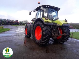 Farm tractor Claas ARION650 - 1