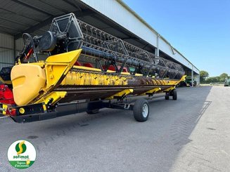 Combine harvester New Holland CR9070 - 19