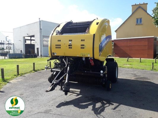 Round baler New Holland ROLLBELT180 - 1