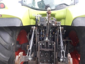 Farm tractor Claas ARION630 - 3