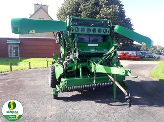 Round baler John Deere 990 - 4