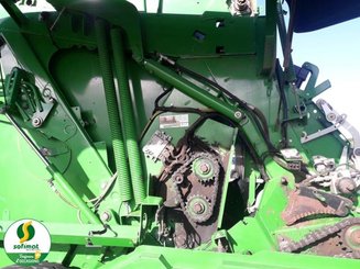 Round baler John Deere 990 - 5