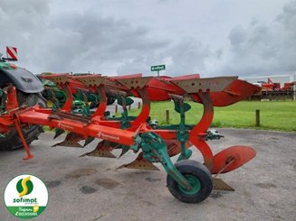Plough Kverneland F - 3