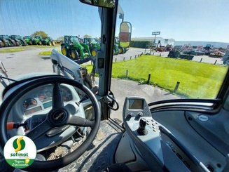 Farm tractor Valtra N122 - 8