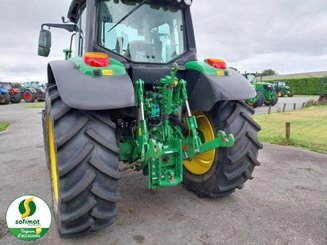 Farm tractor John Deere 6130M - 3