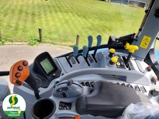 Farm tractor New Holland T7235 - 6