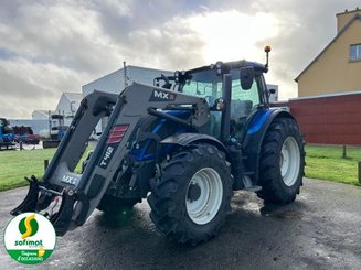 Farm tractor Valtra N134 - 3